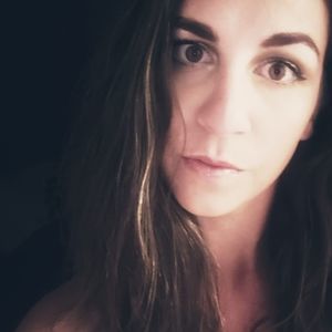 Meet your Posher, Cassandra